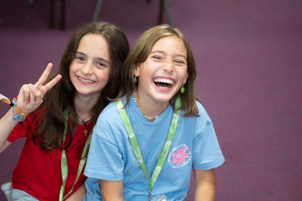 English Kids Academy - locul unde copilul tău nu învață doar engleză, ci și cum să aibă încredere în vocea lui